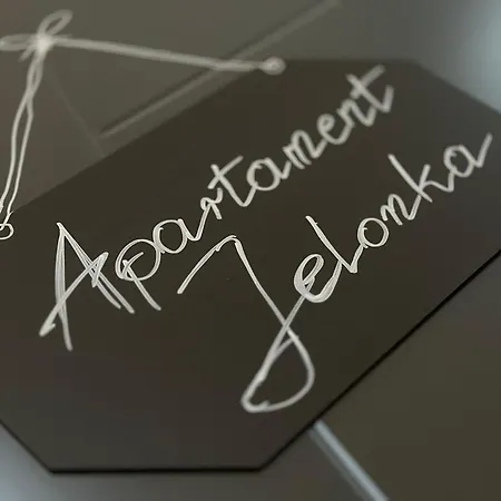 Jelonka شقة يلينيا غورا